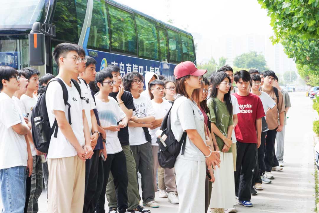 中國石油大學（華東）師生走進艾普智能，攜手共促產學研深度融合